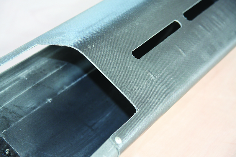 CFRT闆(pan)：玻纖增強熱(rè)塑性複合材(cai)料在軌道交(jiao)通的應用